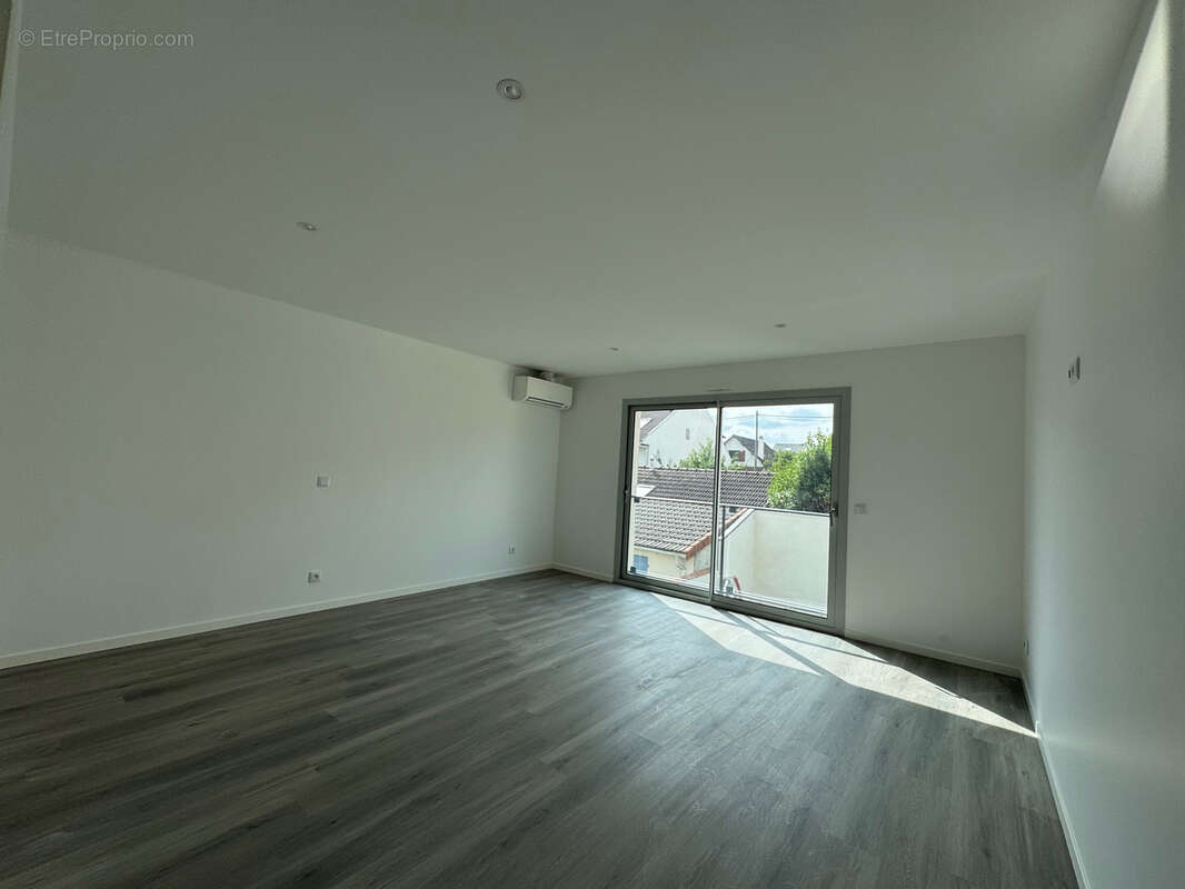 Maison à ORMESSON-SUR-MARNE