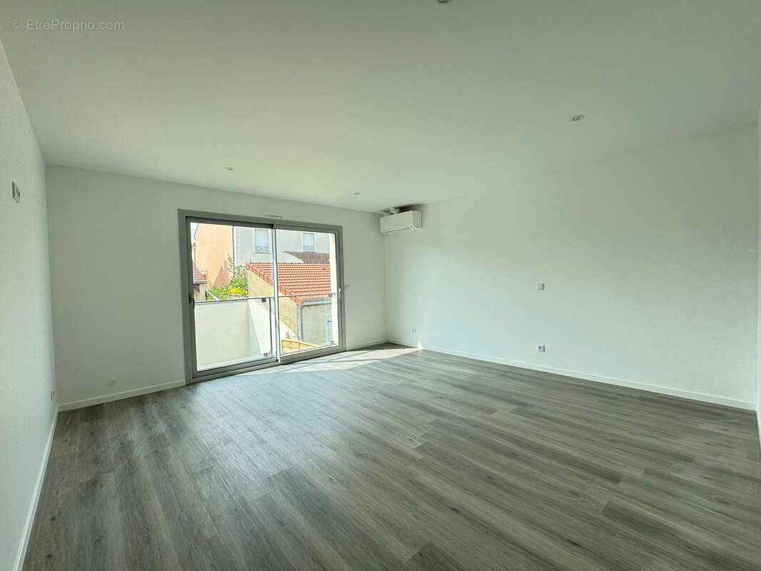 Maison à ORMESSON-SUR-MARNE