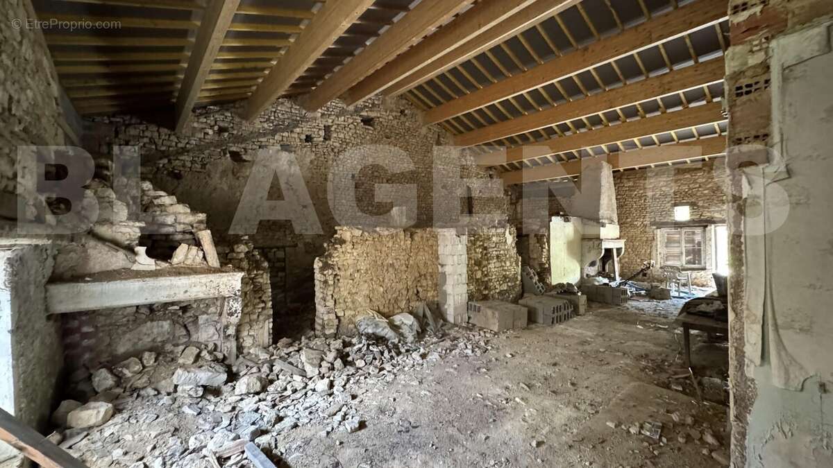 IMG_8938 - Maison à COUSANCES-LES-TRICONVILLE