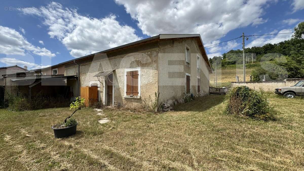 IMG_8940 - Maison à COUSANCES-LES-TRICONVILLE