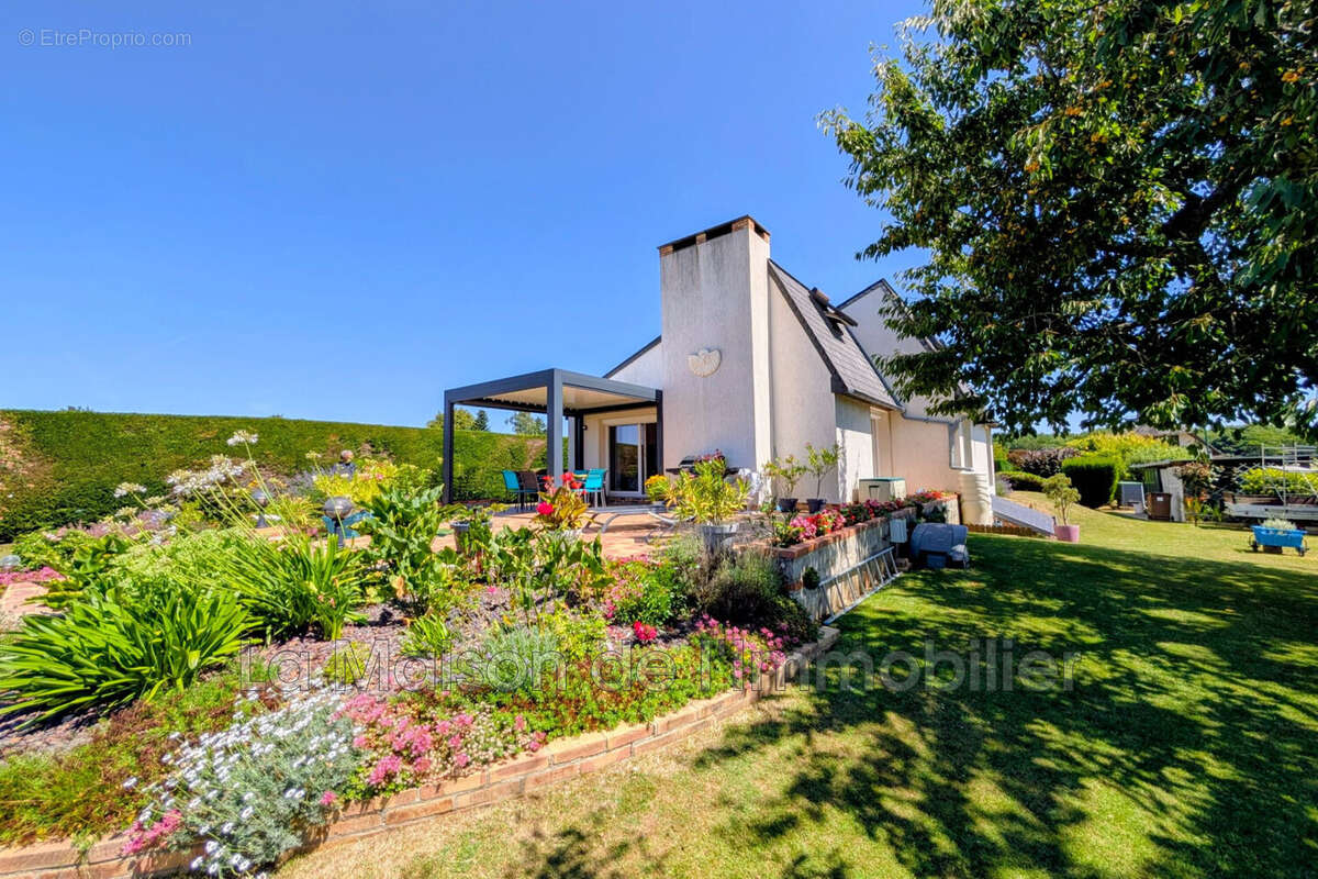 Maison à LA HARENGERE