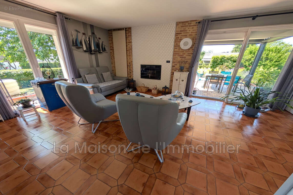 Maison à LA HARENGERE