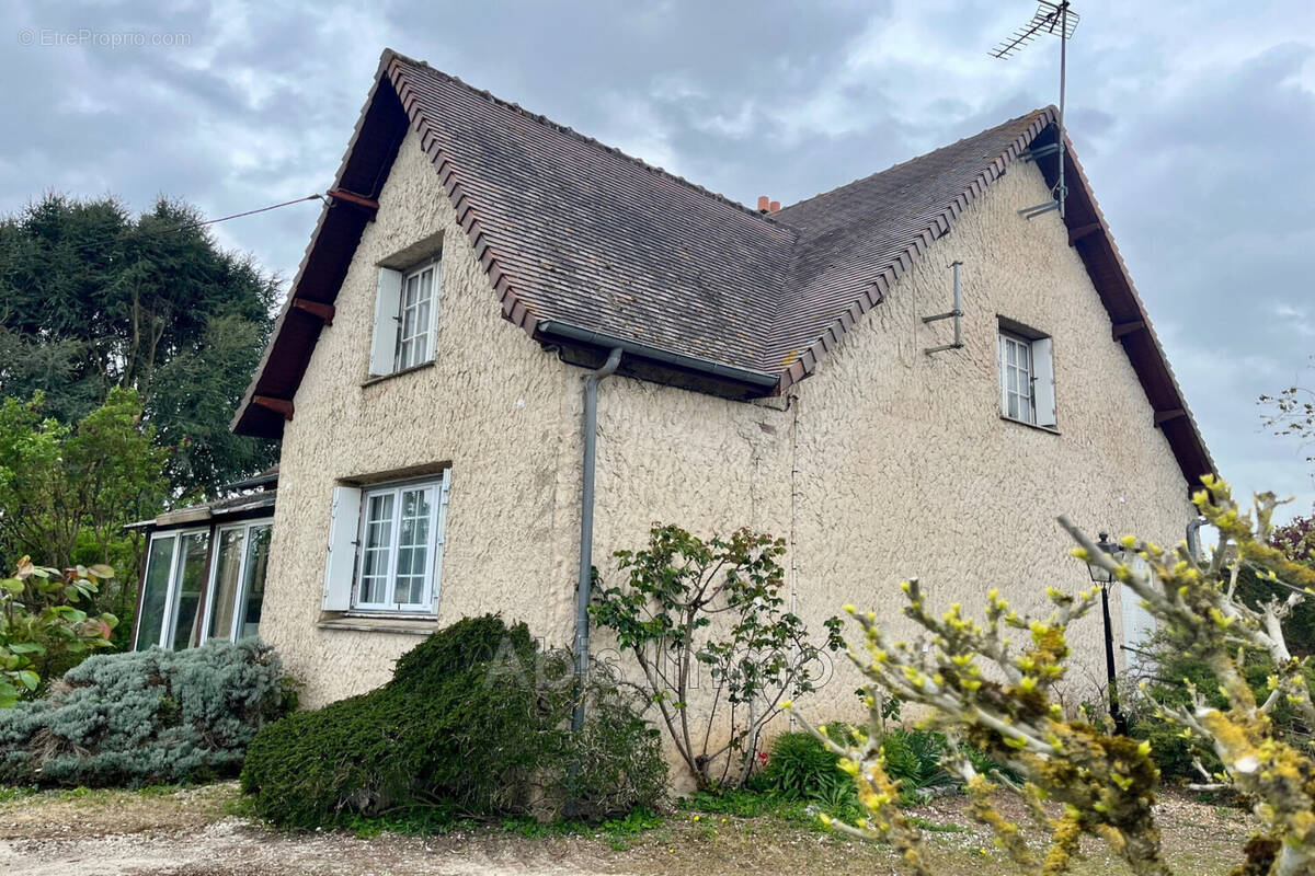 Maison à BEAUVILLIERS