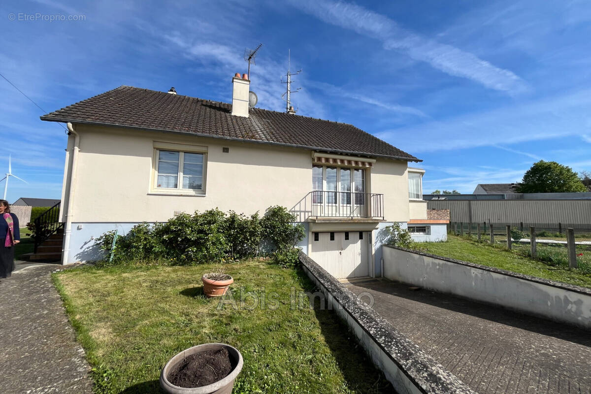 Maison à BEAUVILLIERS