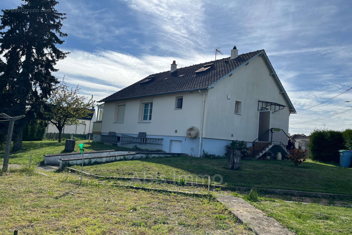 Maison à BEAUVILLIERS