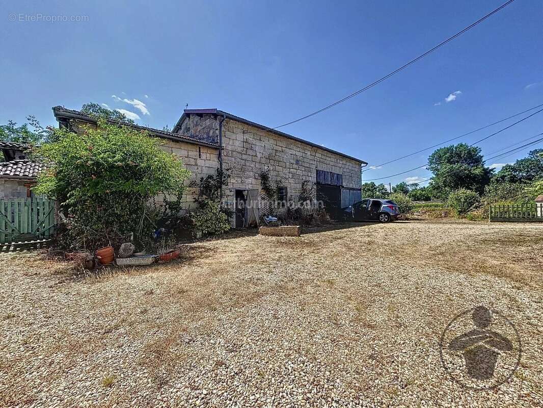 Maison à SAINT-DENIS-DE-PILE