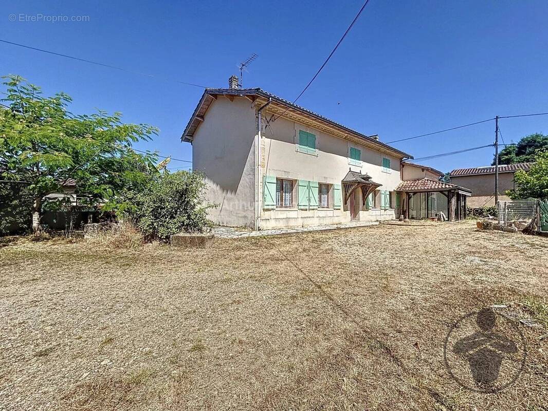 Maison à SAINT-DENIS-DE-PILE