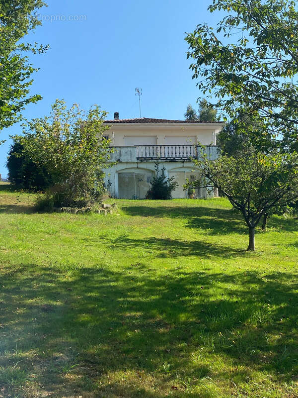 Maison à BASSUSSARRY