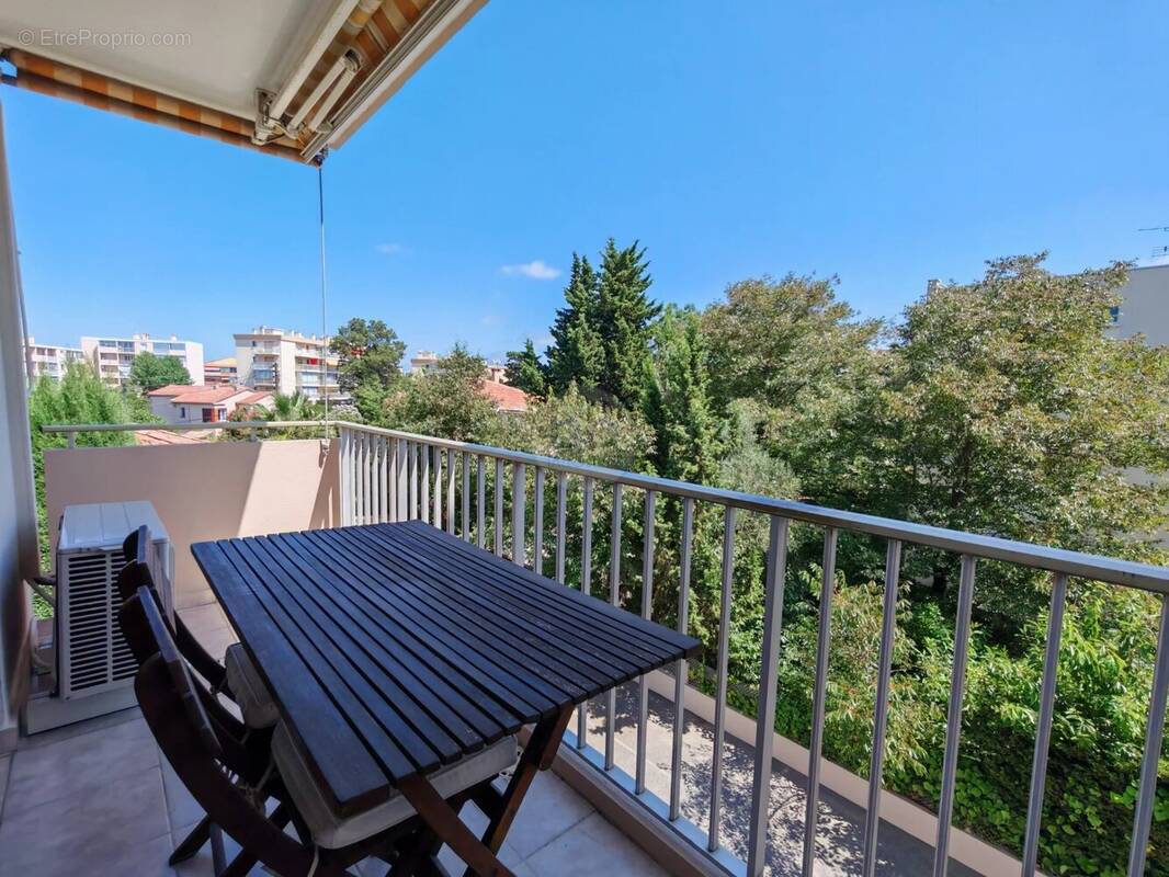 Appartement à FREJUS