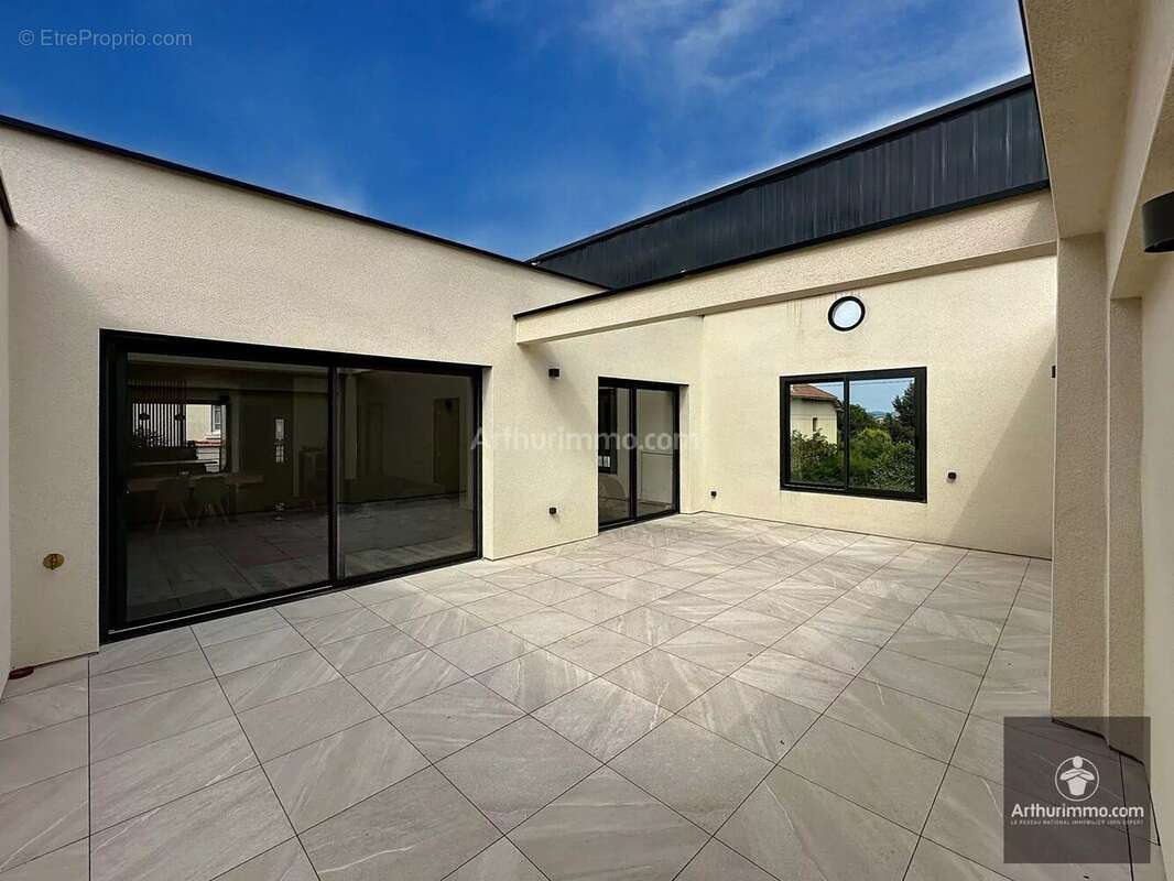 Appartement à RIORGES