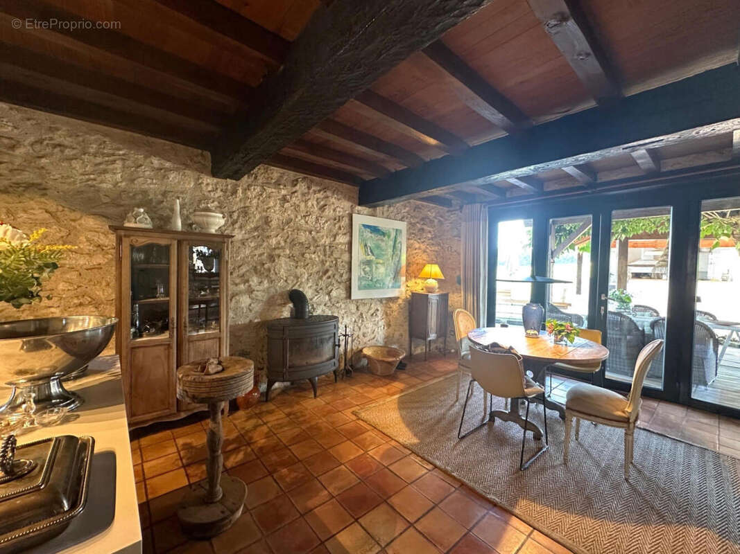 CUISINE REPAS - Maison à CASTERA-VERDUZAN