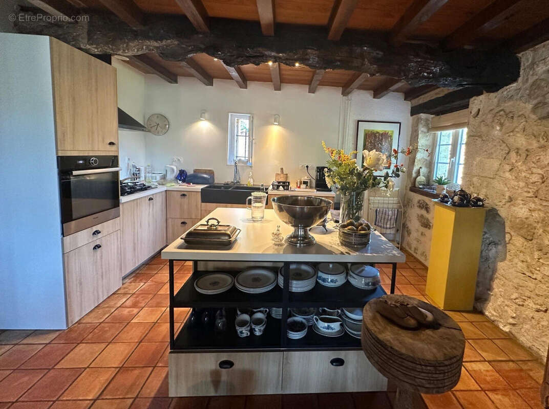 CUISINE...pg - Maison à CASTERA-VERDUZAN