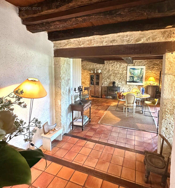 ENTREE ET CUISINE. - Maison à CASTERA-VERDUZAN