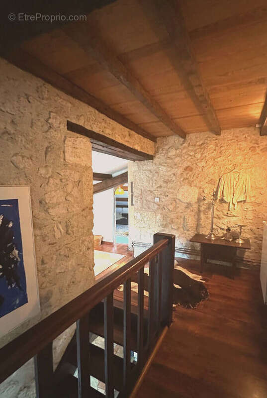 palier.. - Maison à CASTERA-VERDUZAN