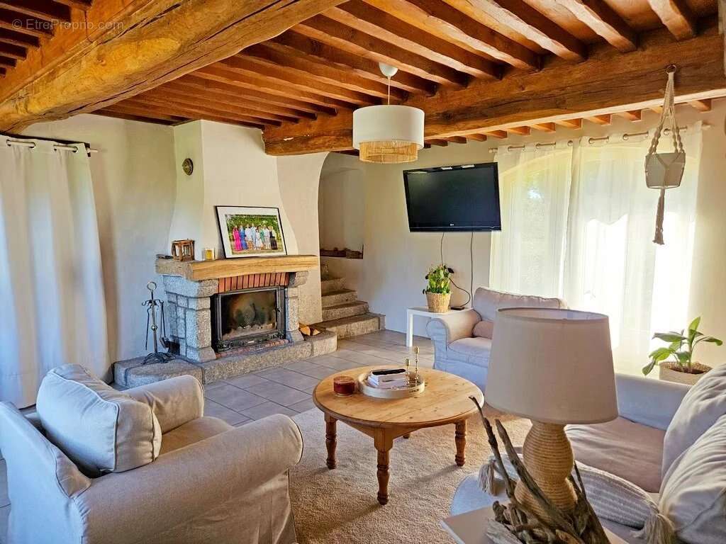 Maison à ALLIGNY-EN-MORVAN