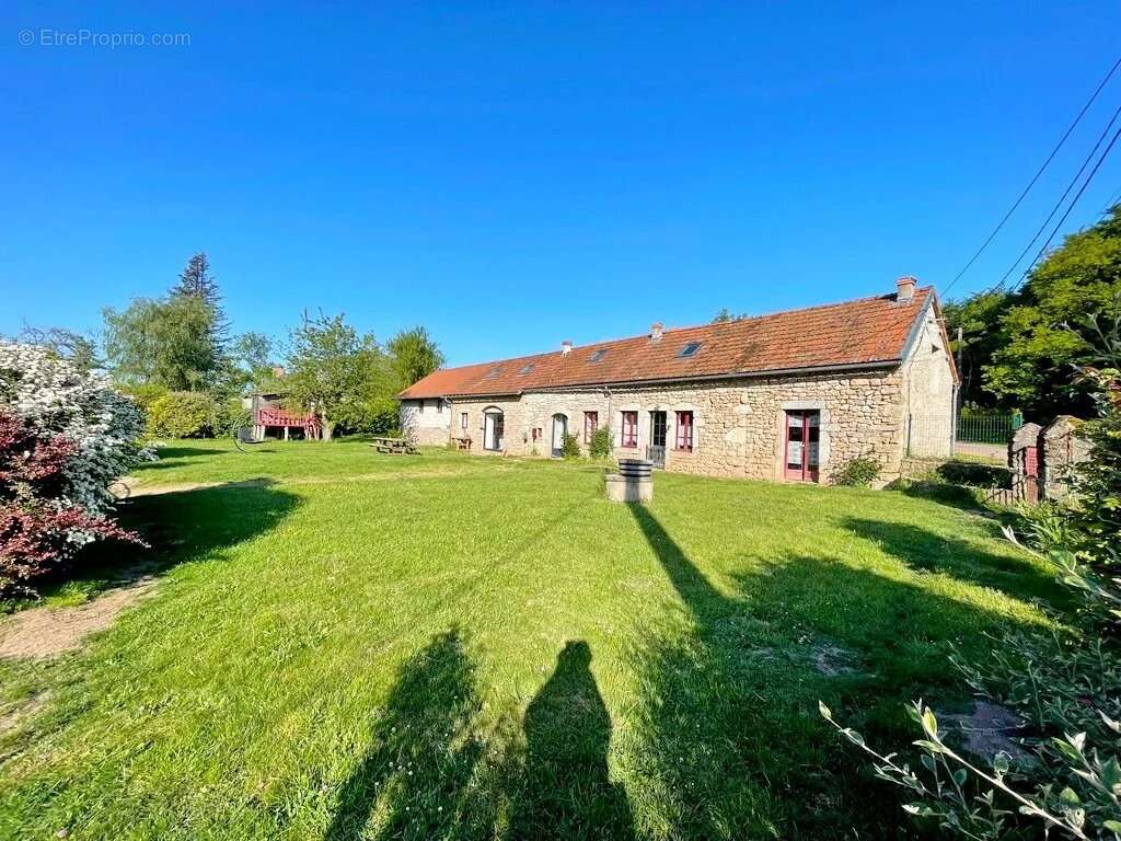 Maison à ALLIGNY-EN-MORVAN