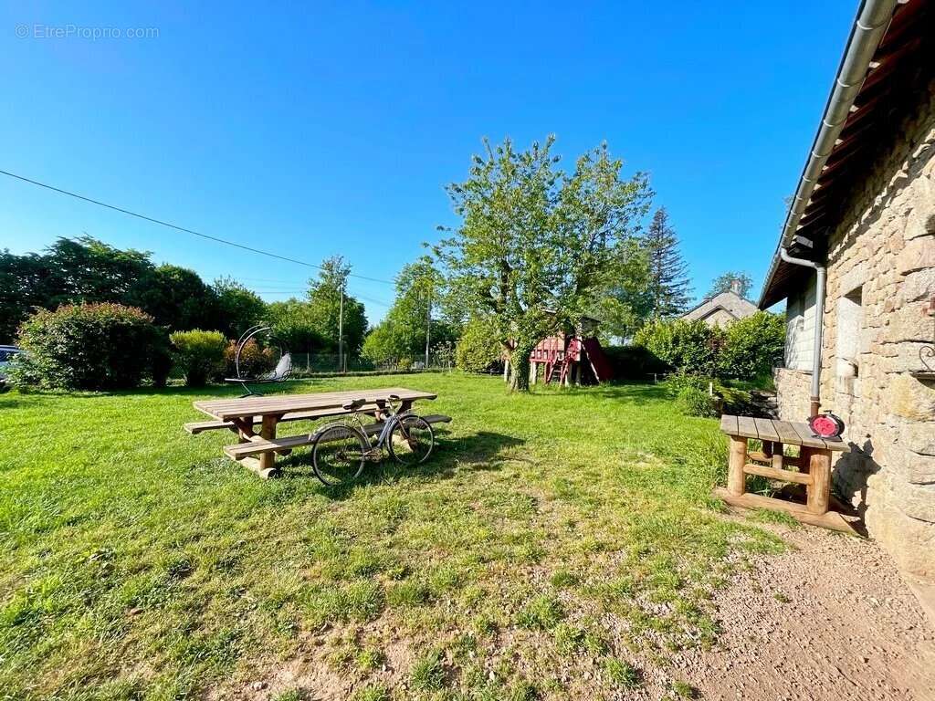 Maison à ALLIGNY-EN-MORVAN