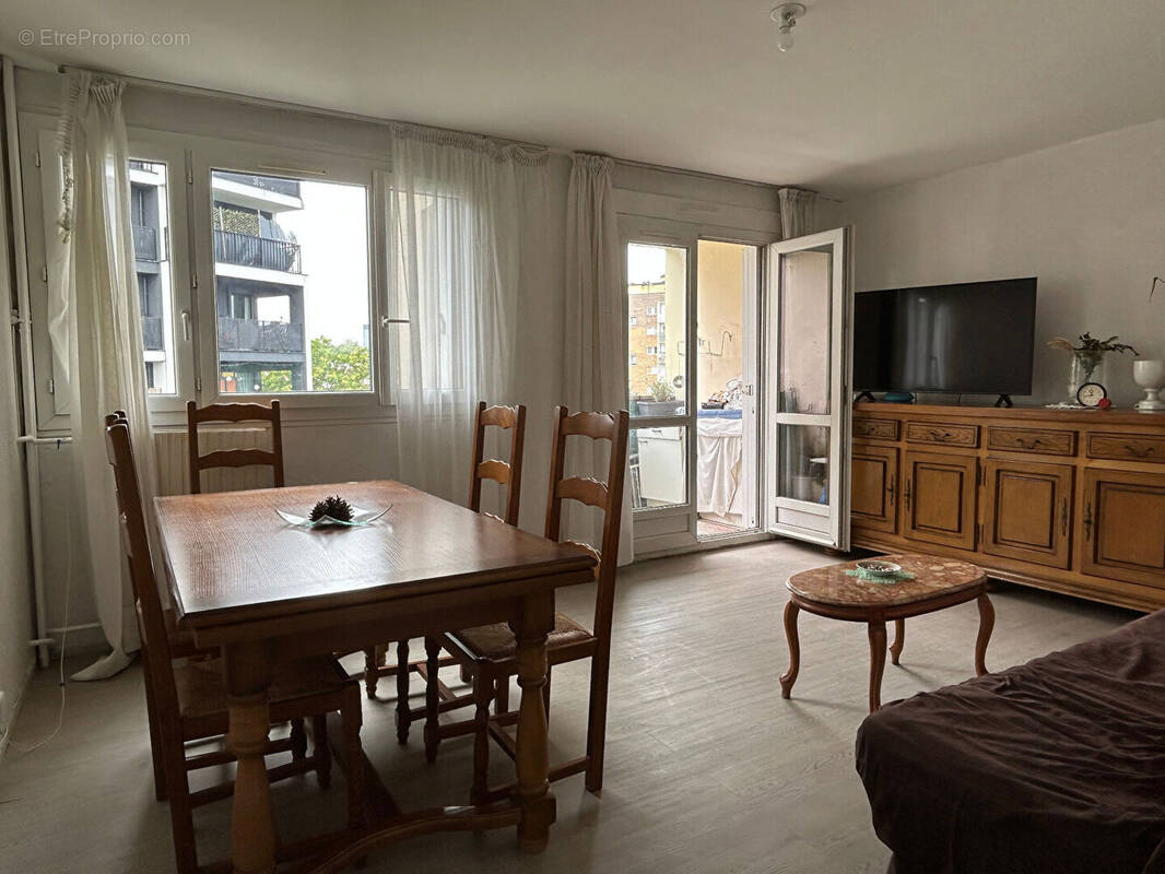 Appartement à BAGNOLET