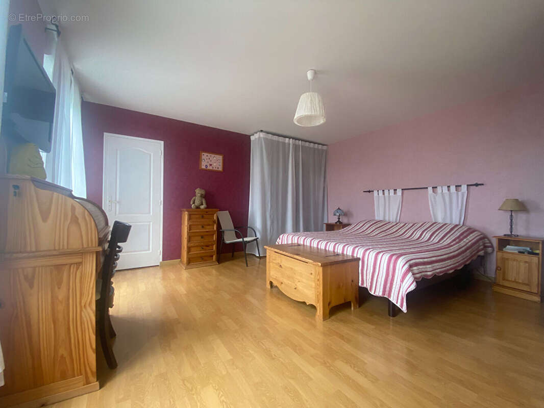 Maison à LE NEUBOURG