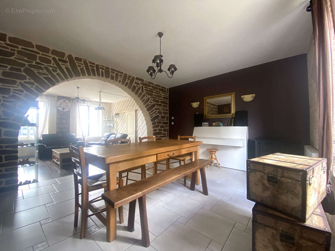 Maison à LE NEUBOURG