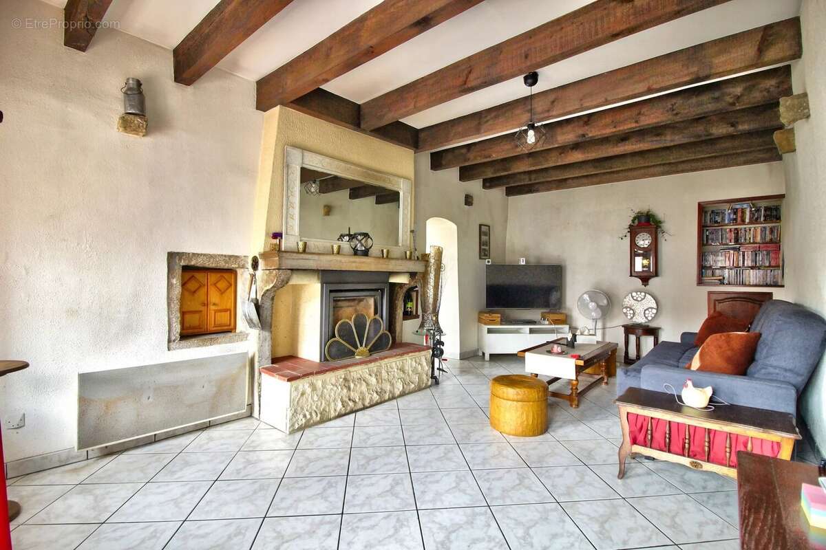 Maison à VILLEFERRY