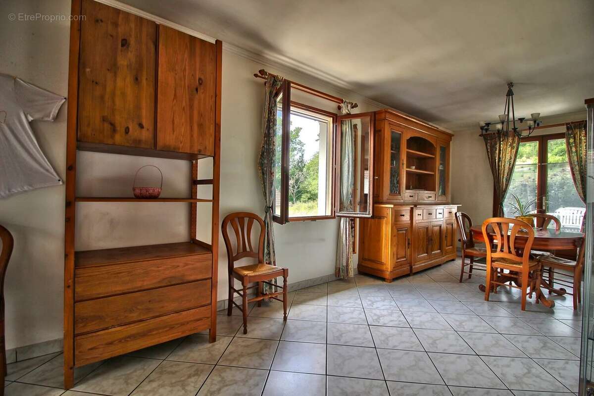 Maison à VILLEFERRY