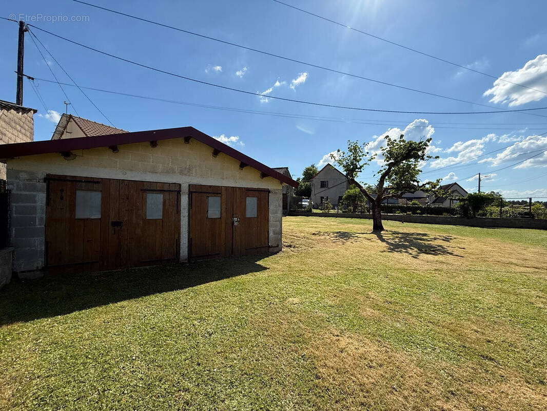 Terrain à NEUVY-PAILLOUX