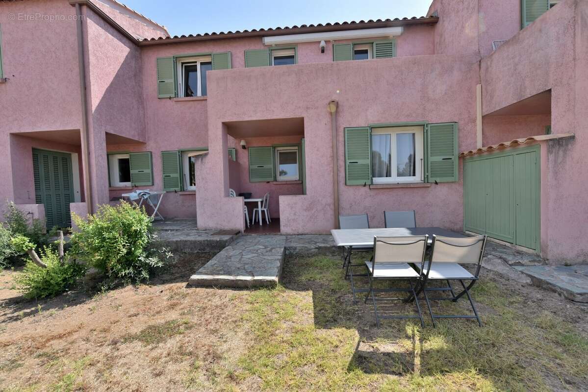 Appartement à CALVI