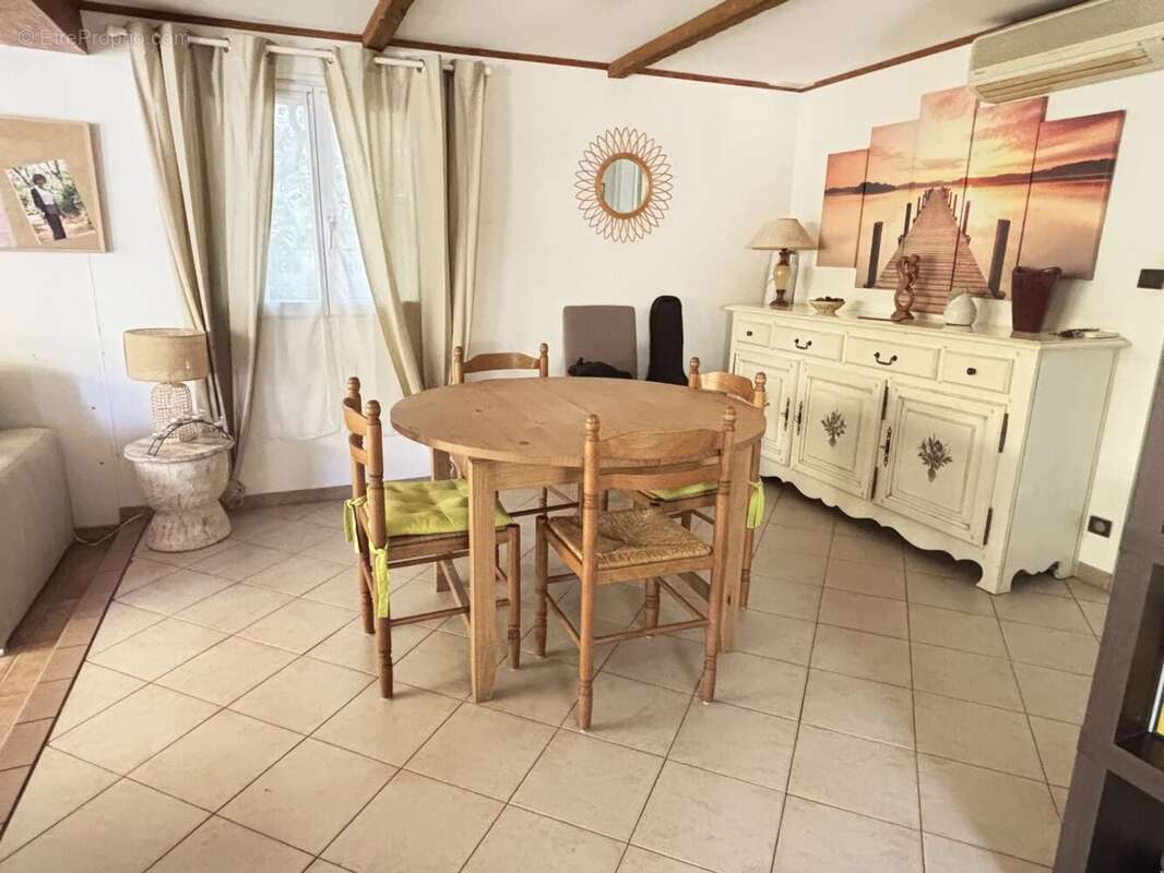 Maison à ROQUEBRUNE-SUR-ARGENS