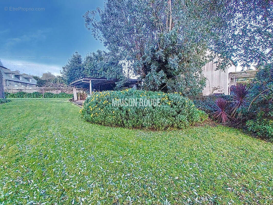 Terrain à SAINT-QUAY-PORTRIEUX