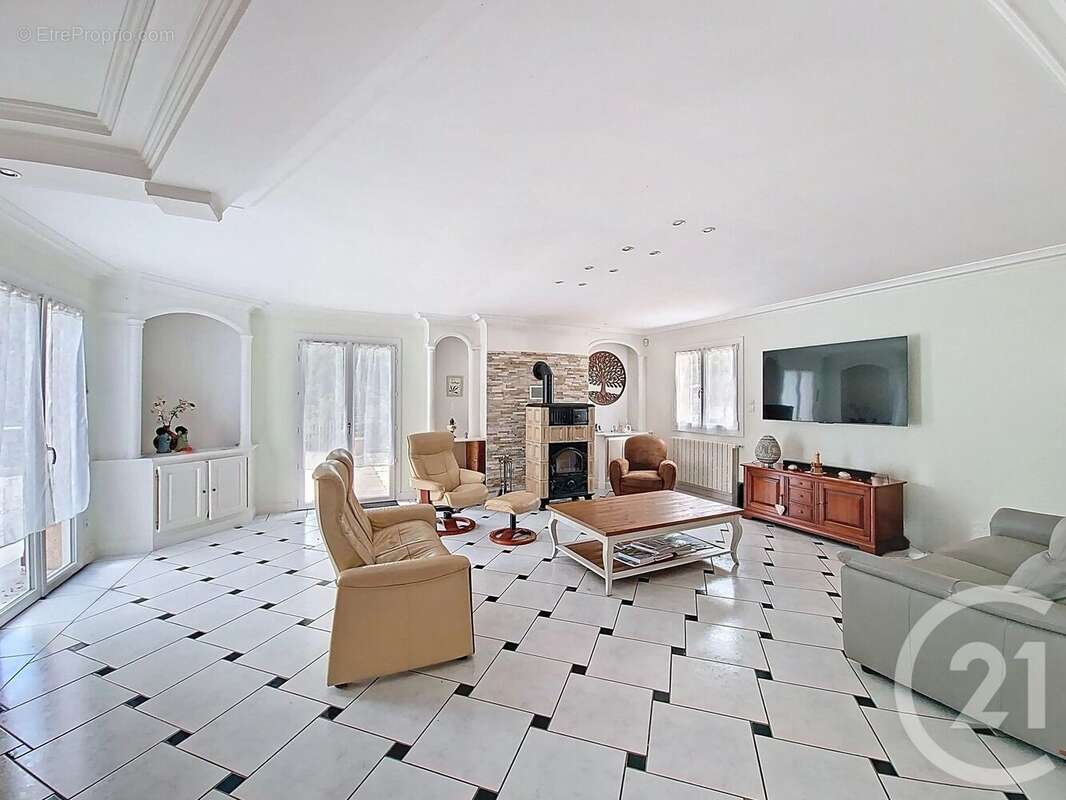 Maison à SAINT-ROMAIN-EN-GAL