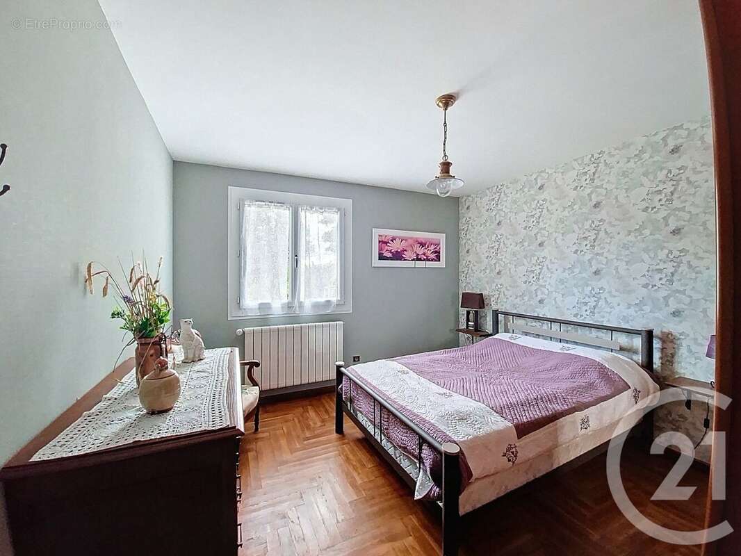 Maison à SAINT-ROMAIN-EN-GAL