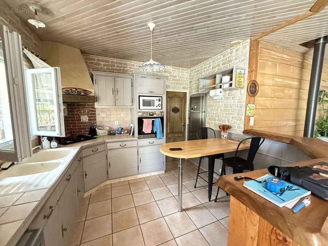 Photo 3 - Maison à SAINT-PIERRE-LE-VIEUX