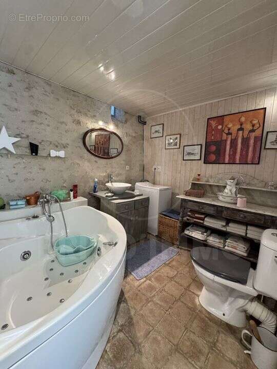 Maison à CHALO-SAINT-MARS