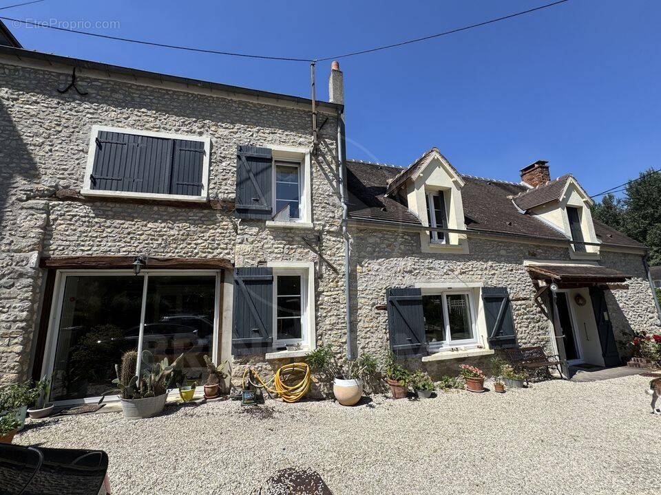 Maison à CHALO-SAINT-MARS