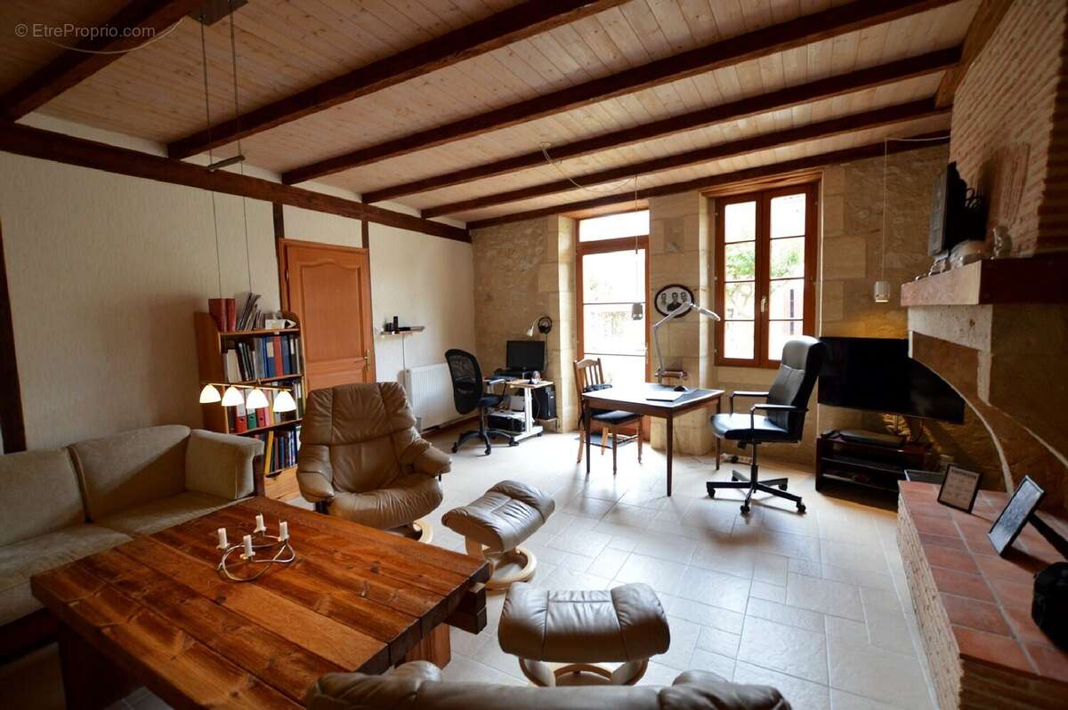 Maison à LANDERROUAT