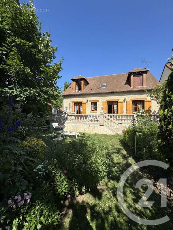 Maison à BALLAINVILLIERS