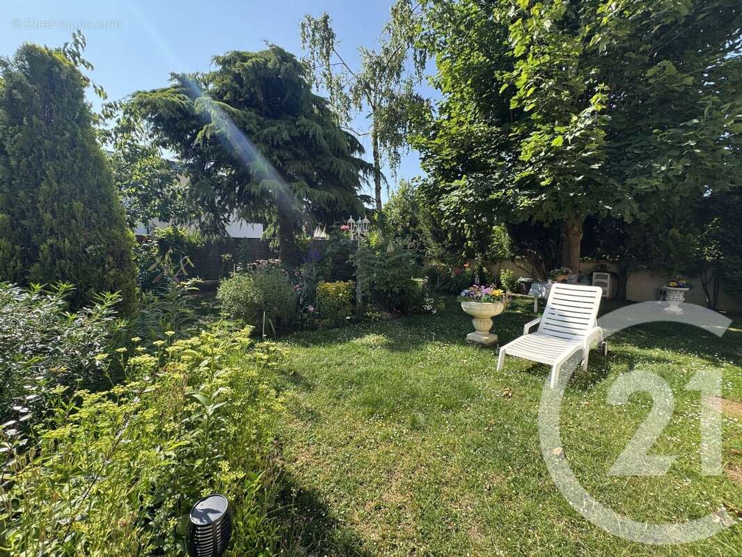 Maison à BALLAINVILLIERS