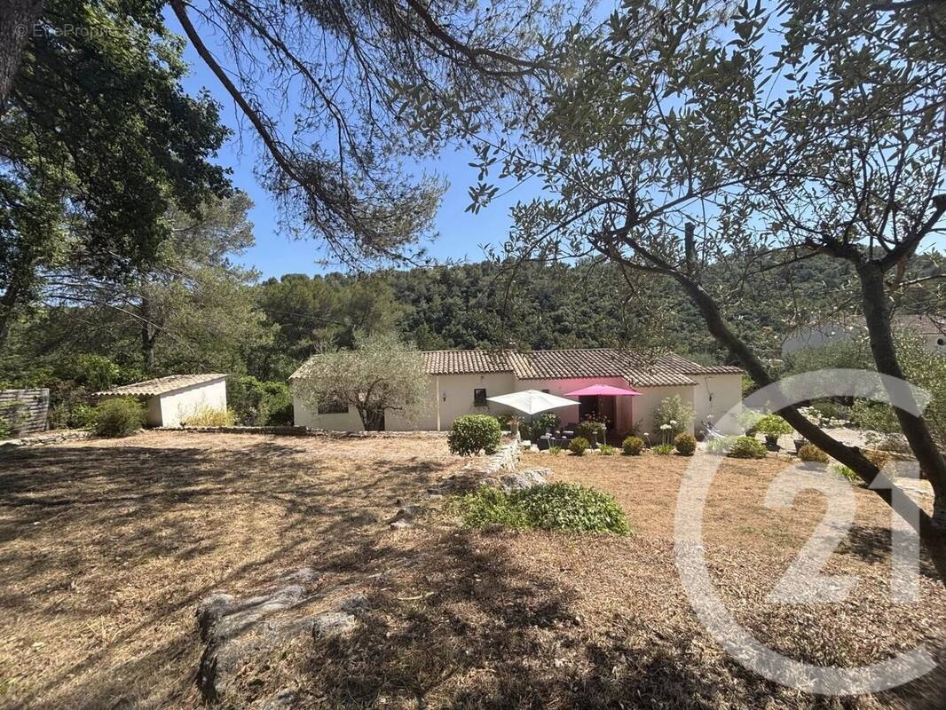 Maison à VALBONNE
