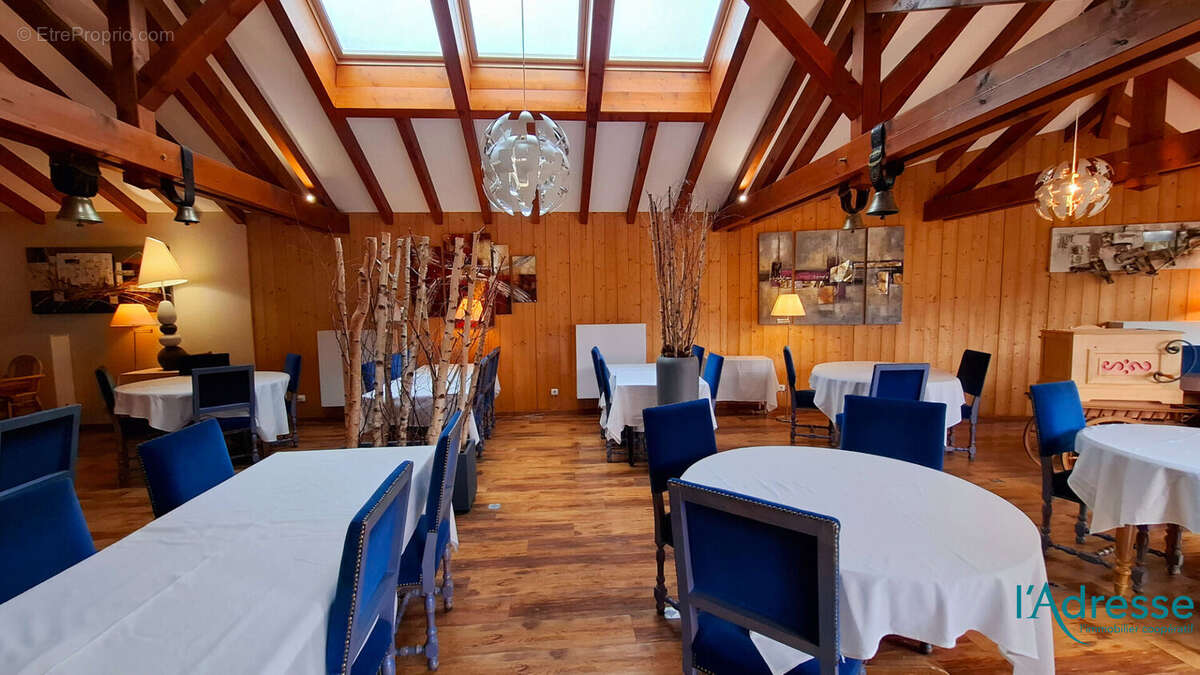 Commerce à METZERAL