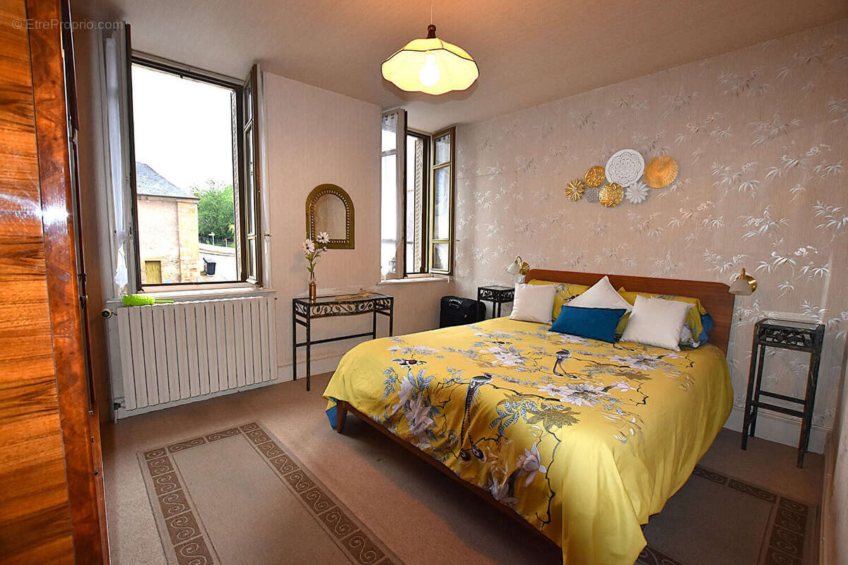 Maison à JALIGNY-SUR-BESBRE