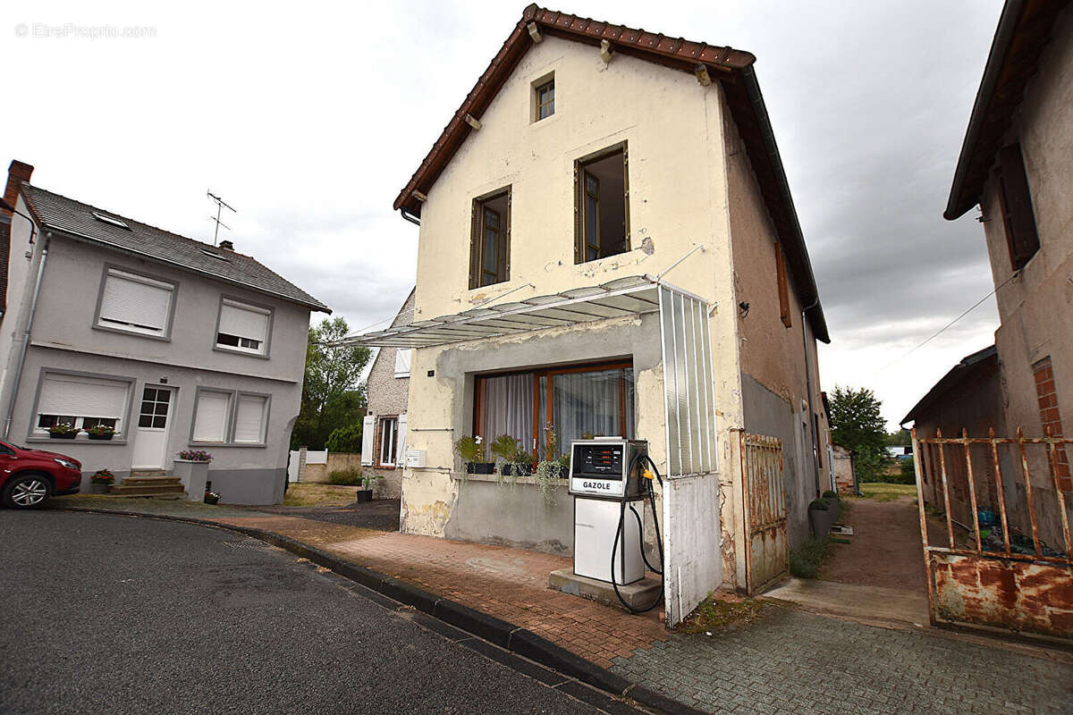 Maison à JALIGNY-SUR-BESBRE