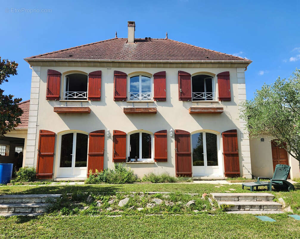 Maison à DEUIL-LA-BARRE