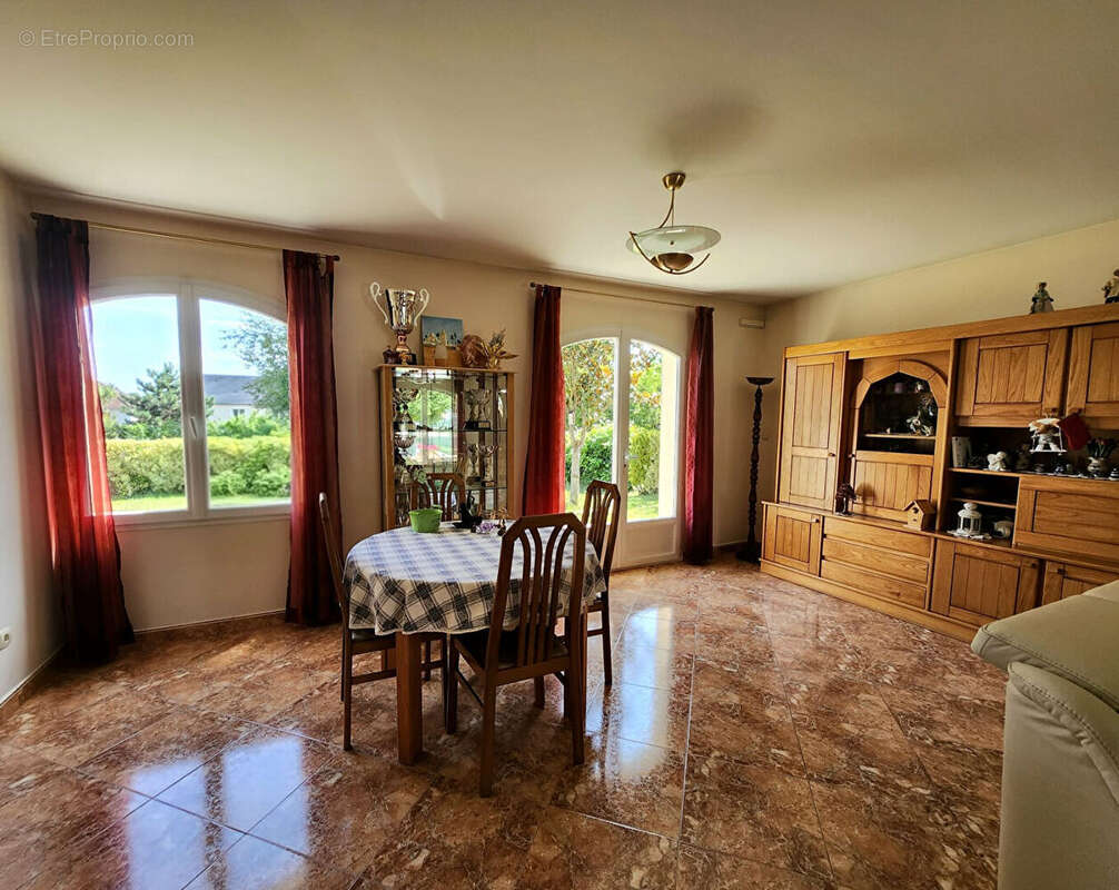 Maison à DEUIL-LA-BARRE