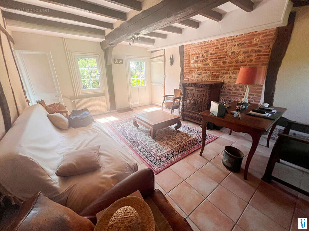 Maison à MESNIL-PANNEVILLE