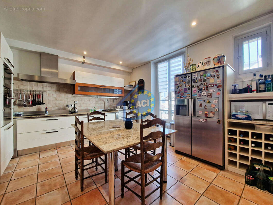 Maison à MANTES-LA-JOLIE