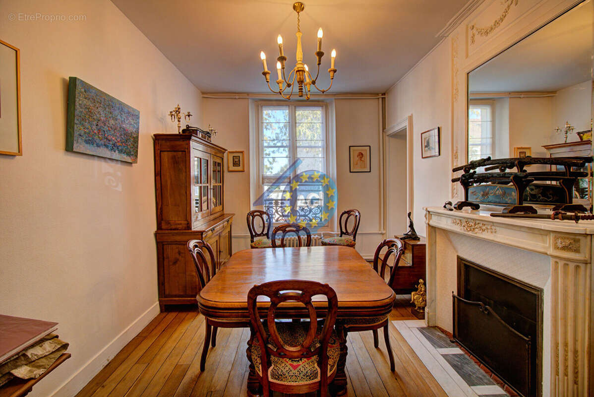 Maison à MANTES-LA-JOLIE