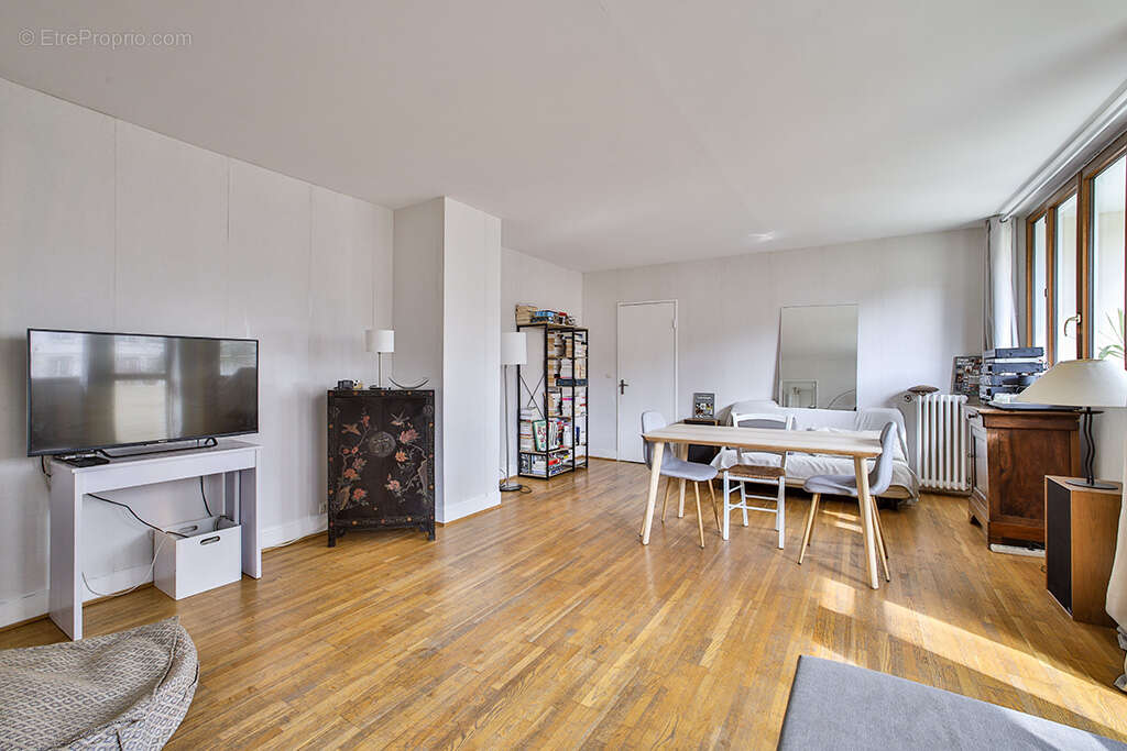 Appartement à MONTROUGE
