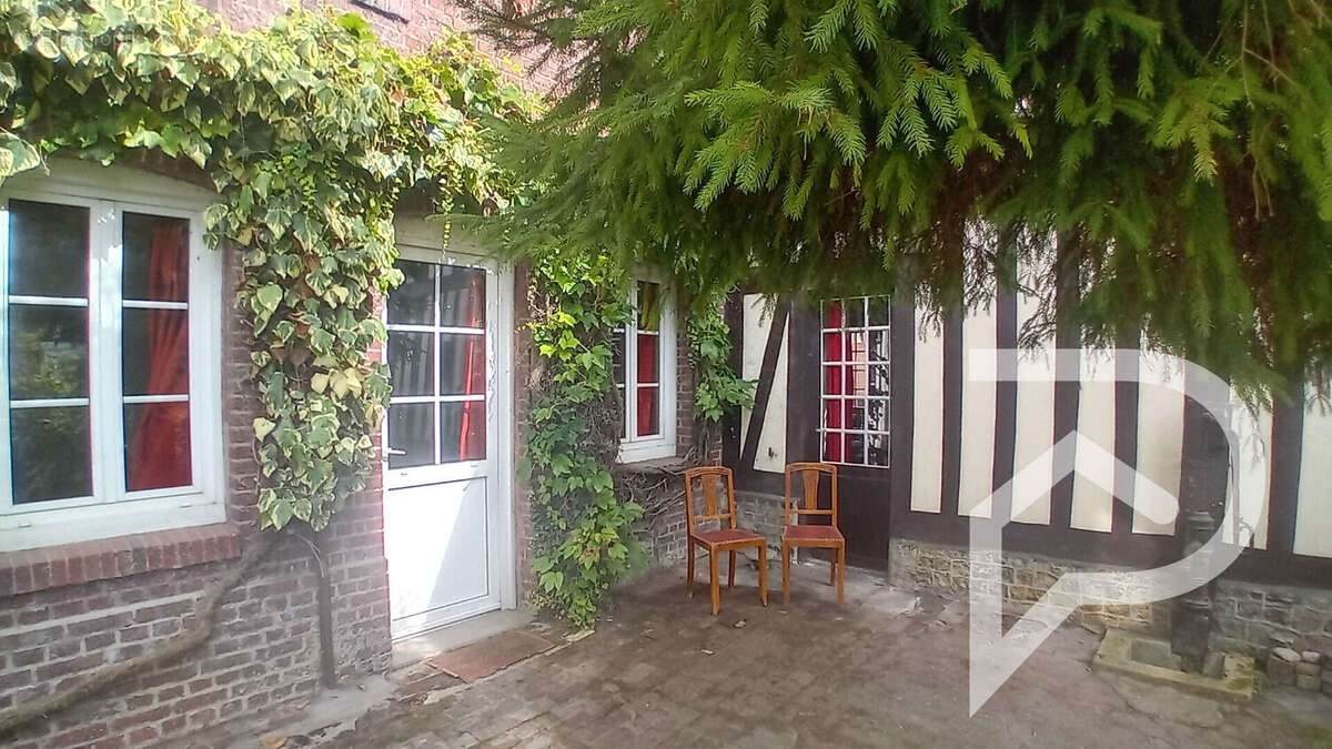 Maison à OUVILLE-LA-RIVIERE