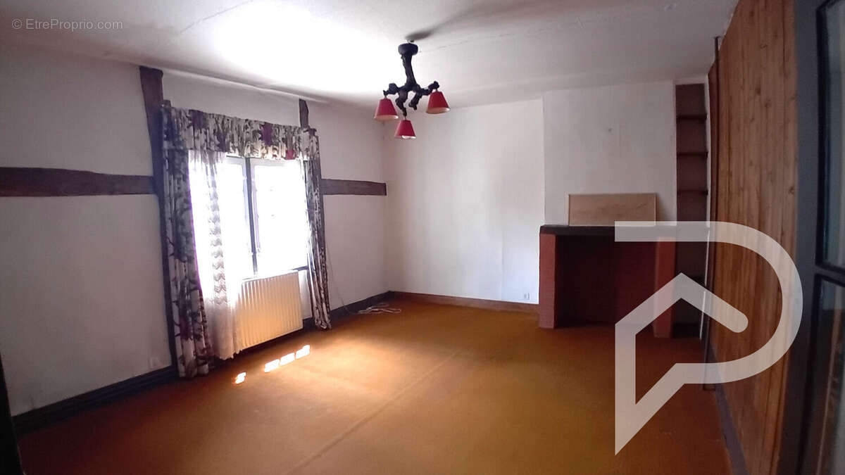 Maison à OUVILLE-LA-RIVIERE